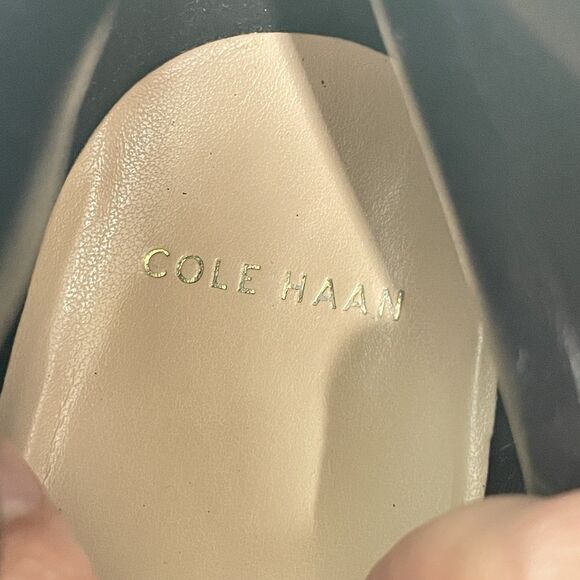 Cole Haan Elinor Side Zip Short Boot Black Leather Sz 9 Heel - Picture 8 of 10